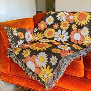 Miracle eye throw blanket